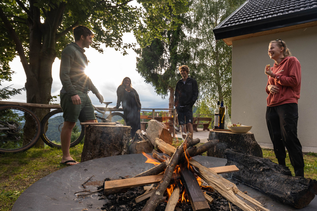 Levo-desno_1/prijatelji_2